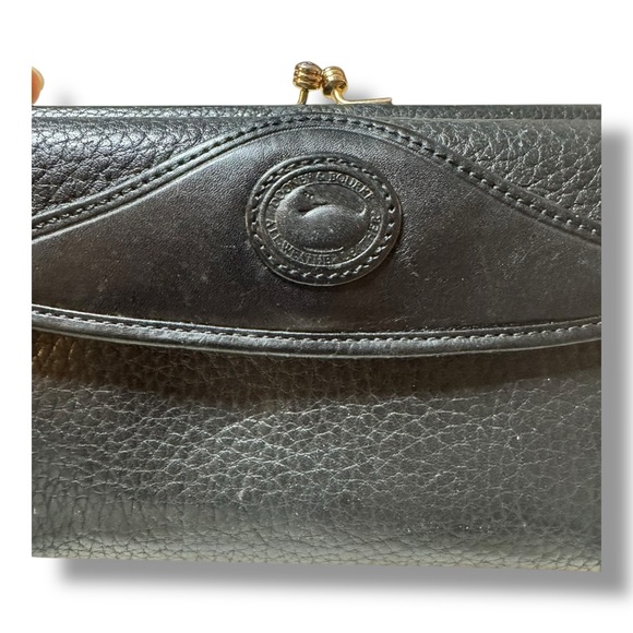 Vintage Dooney & Bourke All-Weather Leather kiss-lock continental wallet checkbo - Picture 2 of 6